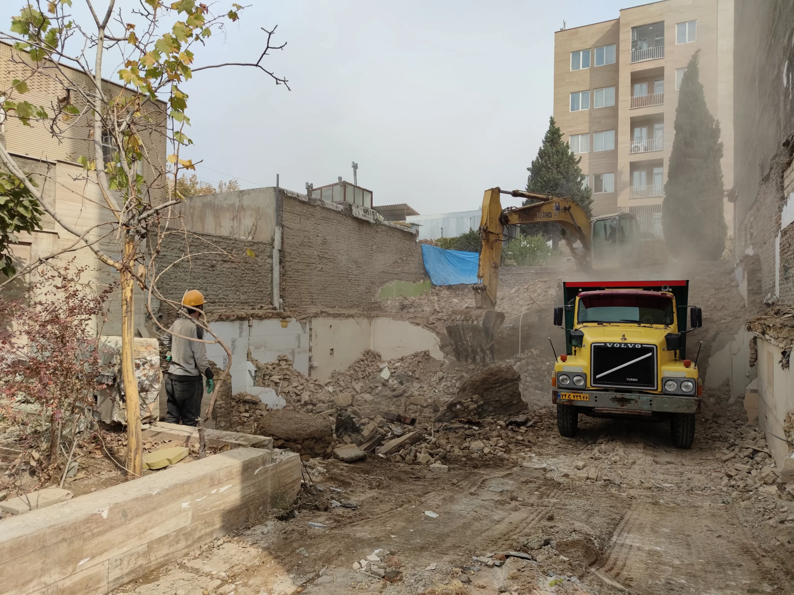 نحوه جمع آوری مصالح حاصل از تخریب ساختمان