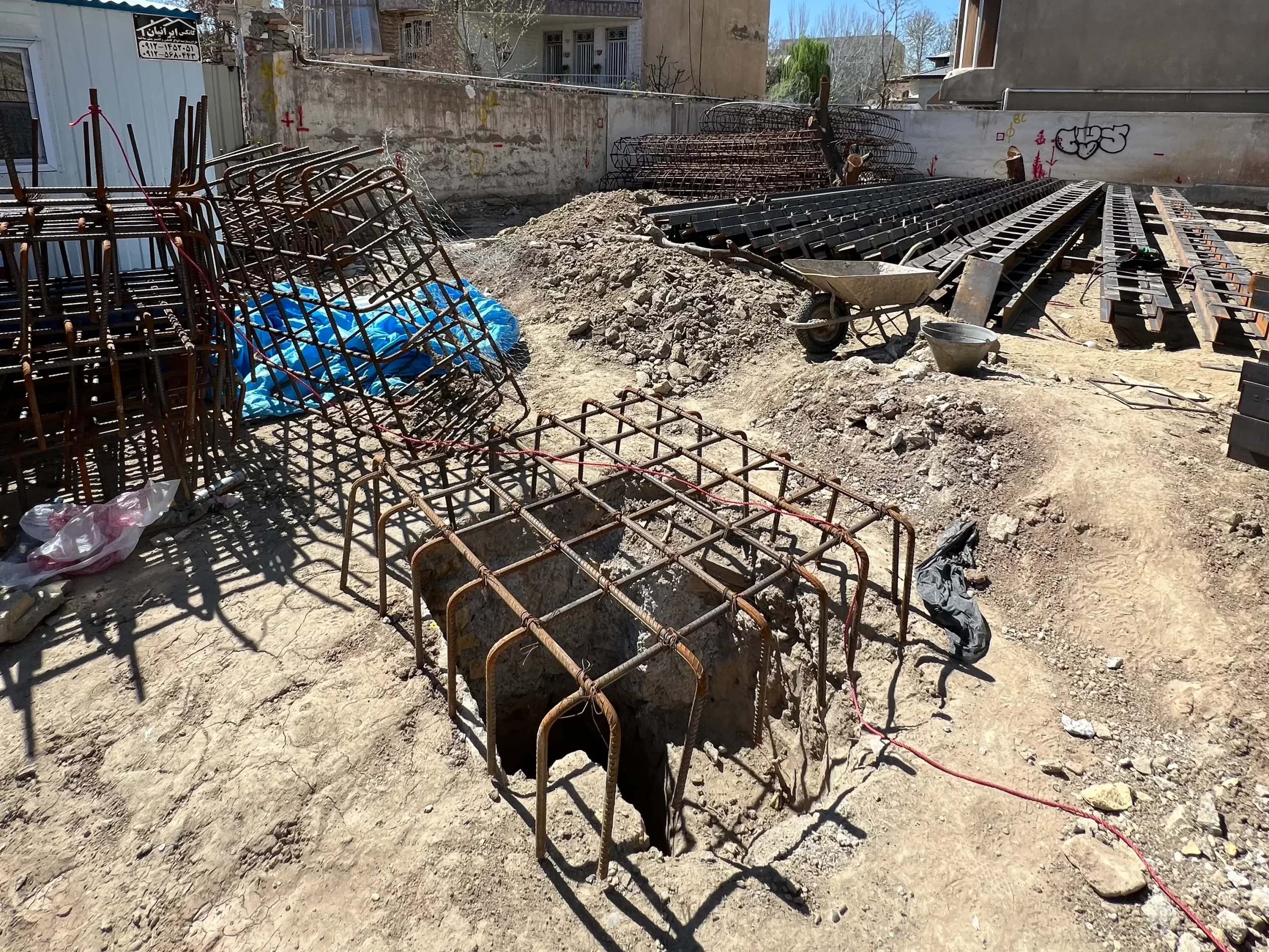 اجرای سازه نگهبان به روش خرپایی