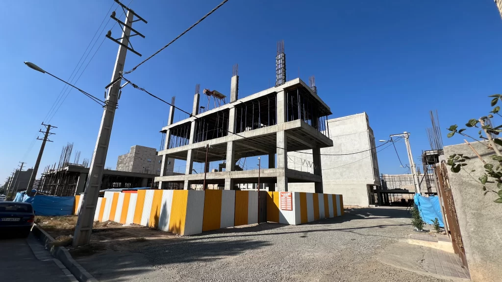 تجهیز کردن کارگاه در ساختمان سازی چگونه است؟